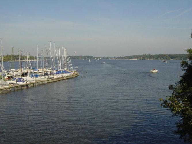 Striking Apartment Near Lake In Wannsee Appartamento Berlino