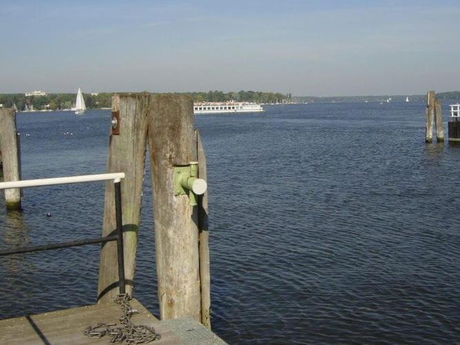 Striking Apartment Near Lake In Wannsee Appartamento